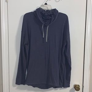Under Armor long Sleeve shirt with pockets